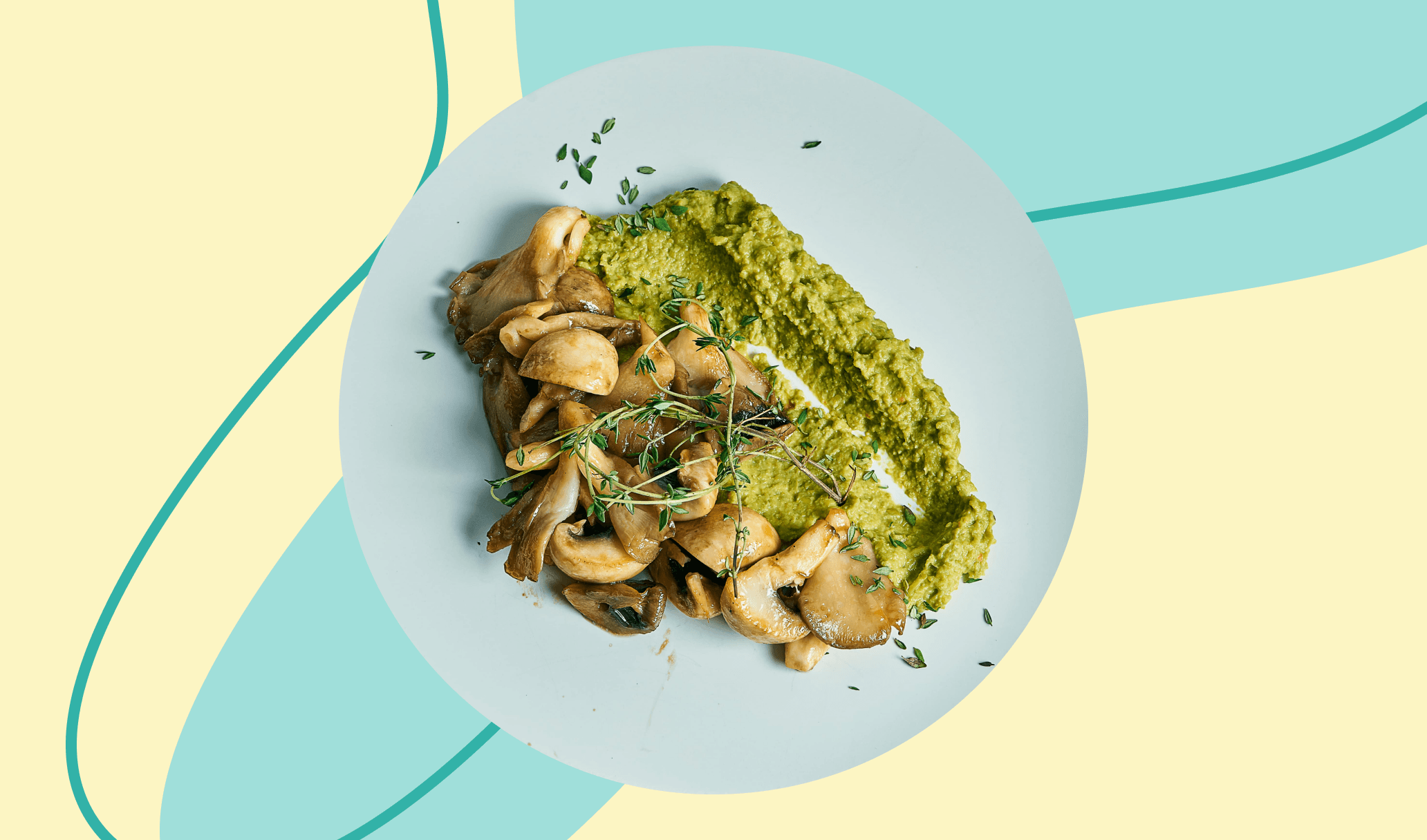 Green peas puree with fried mushrooms