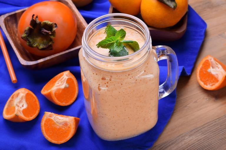 Persimmon & tangerines milkshake | Shutterstock